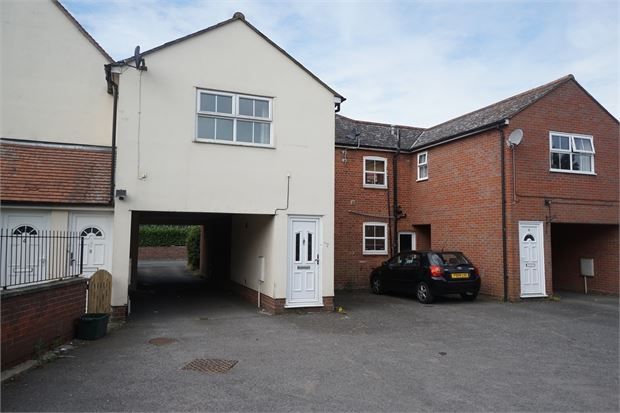 1 bed flat for sale in Rose Court, Blackheath, Colchester, Essex. CO2, £120,000