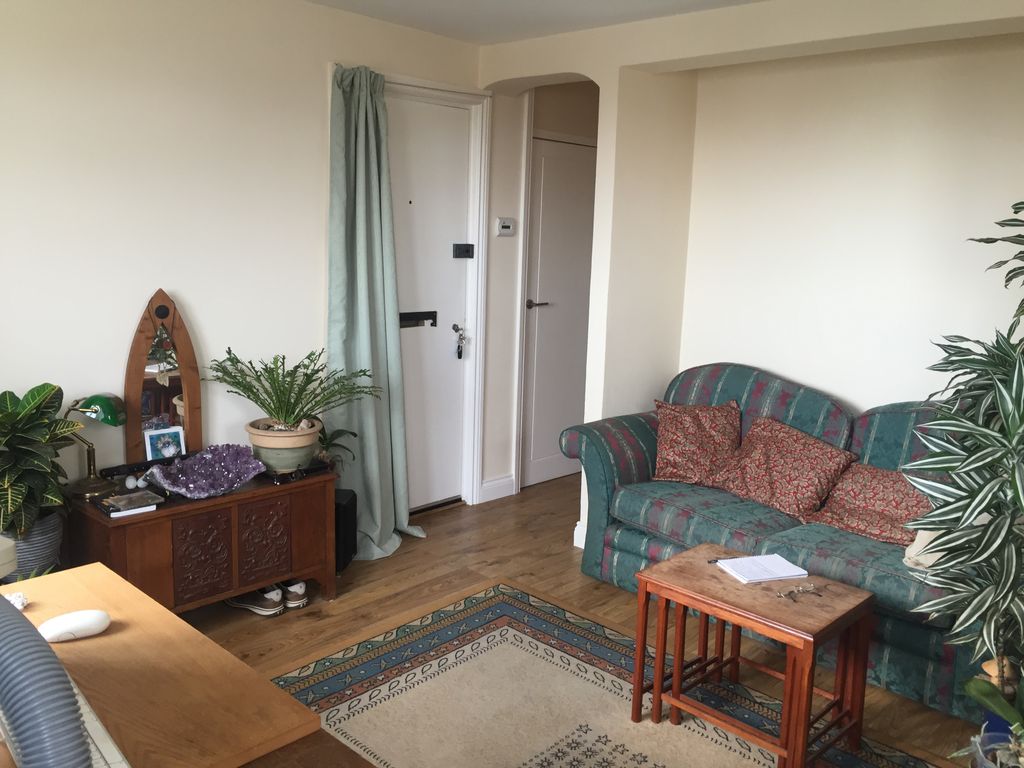 1 bed flat for sale in Longridge Avenue, Saltdean, Brighton BN2, £159,950