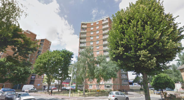 3 bed flat for sale in Twelve Acre House, Grantham Road, Manor Park E12, £170,000
