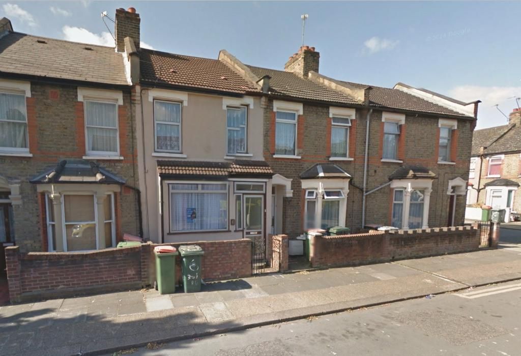 2 bed terraced house for sale in Brock Road, Plaistow E13, £275,000