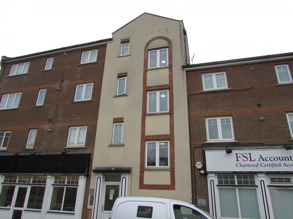 1 bed flat for sale in Hastings Street, Luton, Bedfordshire LU1, £150,000