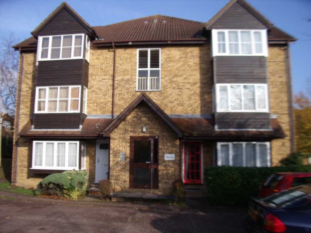 Studio for sale in Cambrian Green, Cambrian Green, Kinsgbury NW9, £189,995