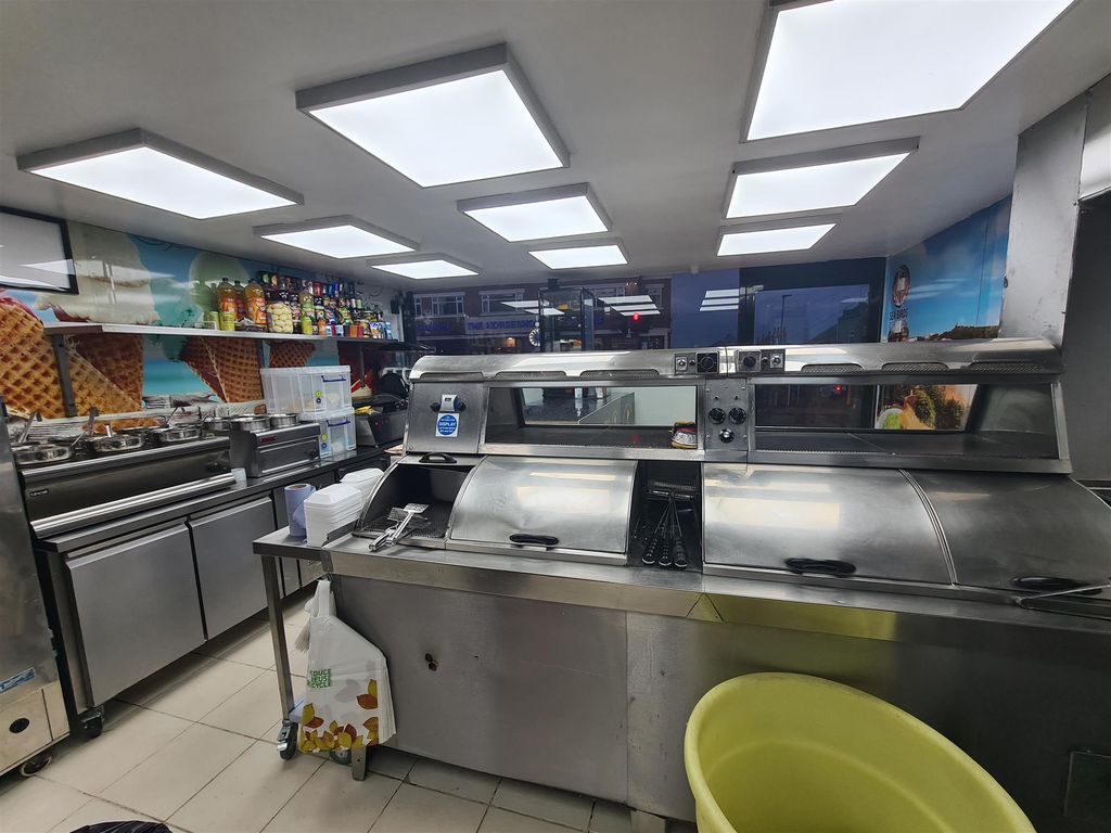 Restaurant/cafe for sale in Fish & Chips S73, Wombwell, South Yorkshire, £134,950