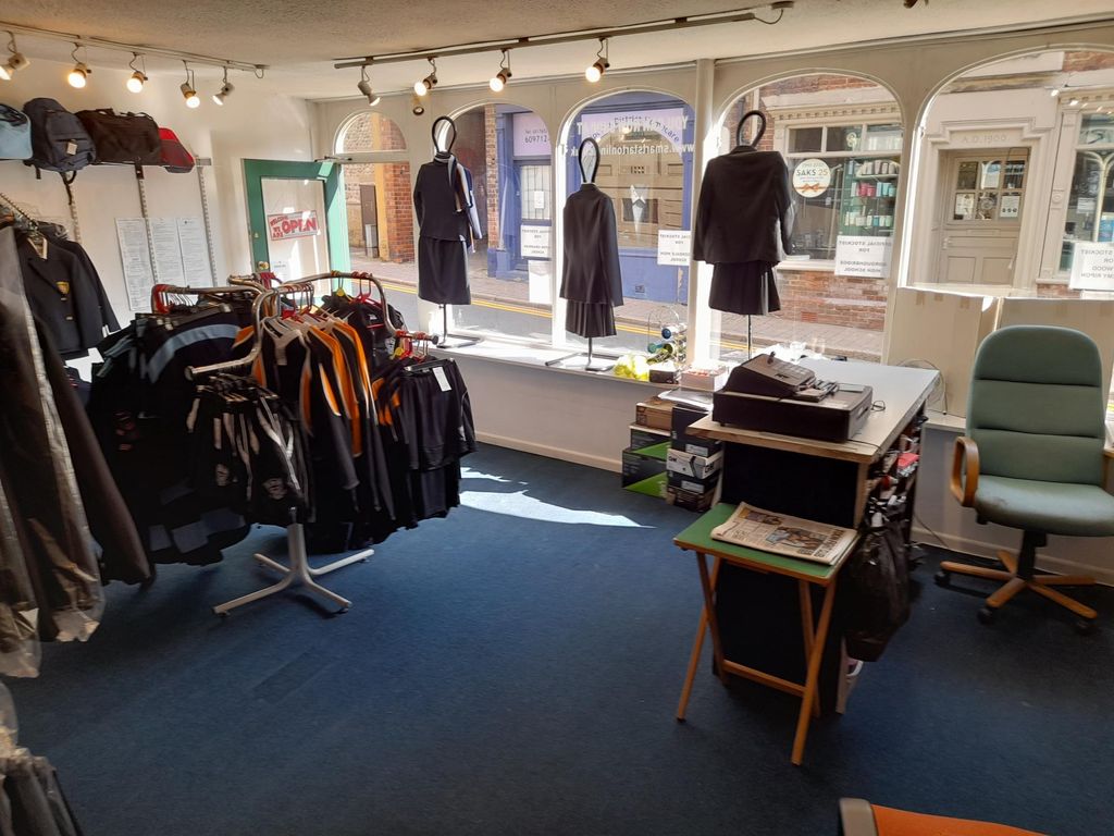 Retail premises for sale in Clothing & Accessories HG4, North Yorkshire, £10,950