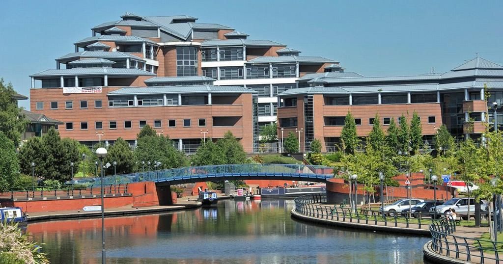 1 bed flat for sale in Waterfront West, Brierley Hill, Dudley DY5, £95,000