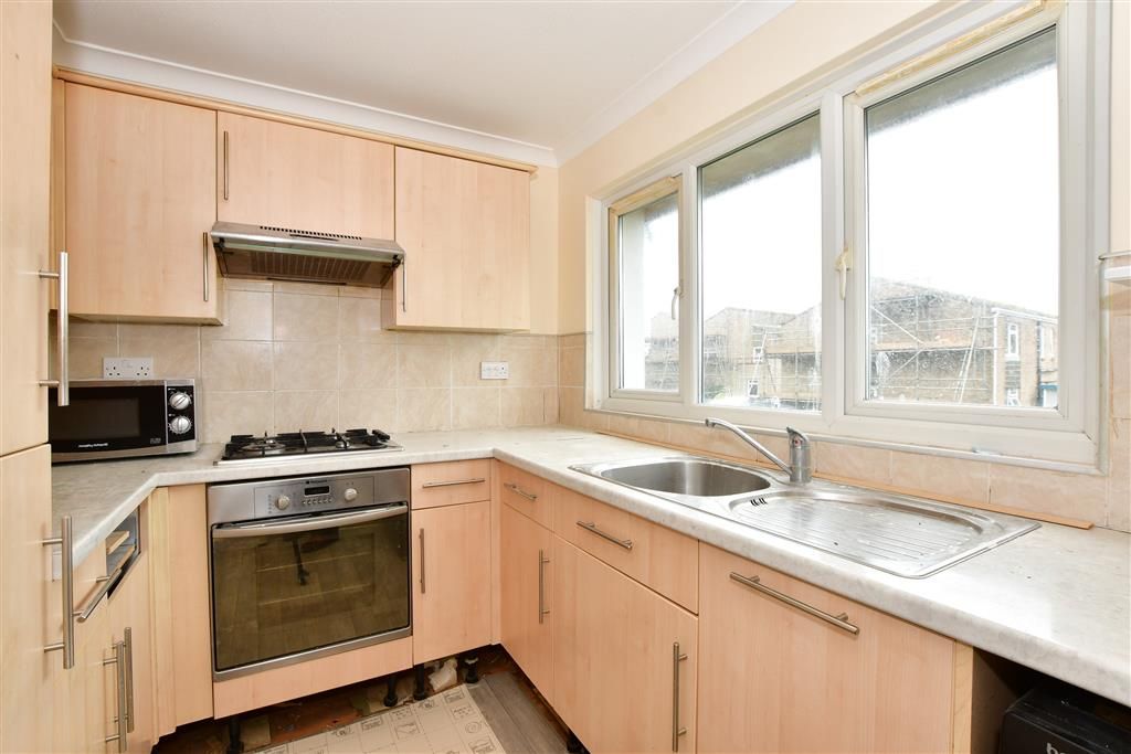 2 bed flat for sale in St. Andrew's Way, Freshwater, Isle Of Wight PO40, £130,000
