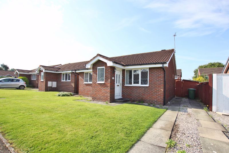 2 bed detached bungalow for sale in Copeland Close, Pensby, Wirral CH61, £210,000