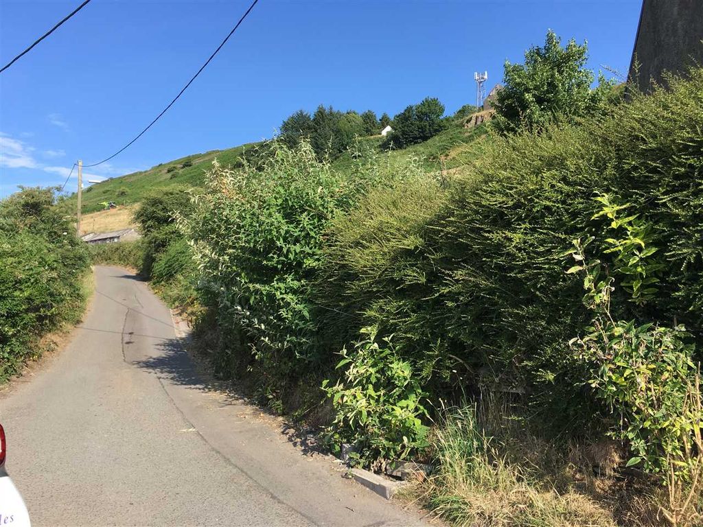 Land for sale in Pleasant View, Tonypandy CF40, £24,995