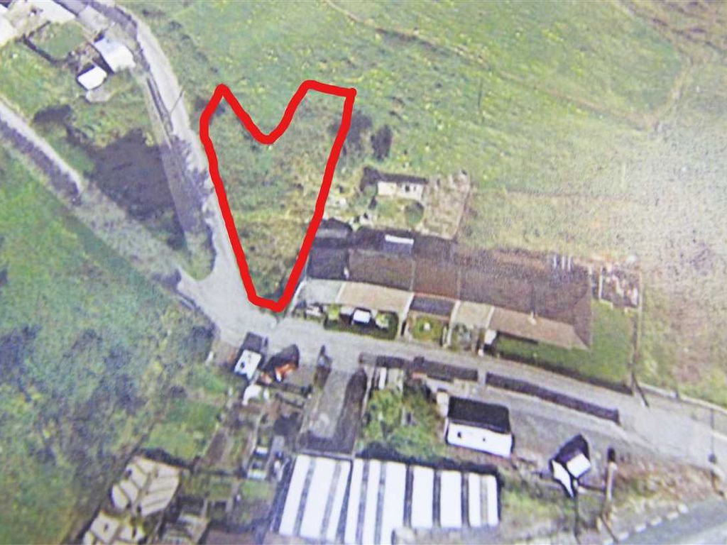 Land for sale in Pleasant View, Tonypandy CF40, £24,995