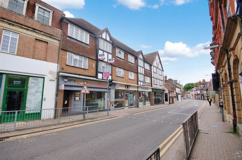 1 bed flat for sale in Church Street, Rickmansworth WD3, £245,000