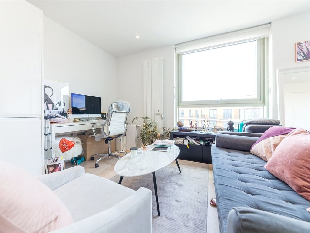 Studio for sale in Corsair House, 5 Starboard Way, Royal Wharf E16, £305,000