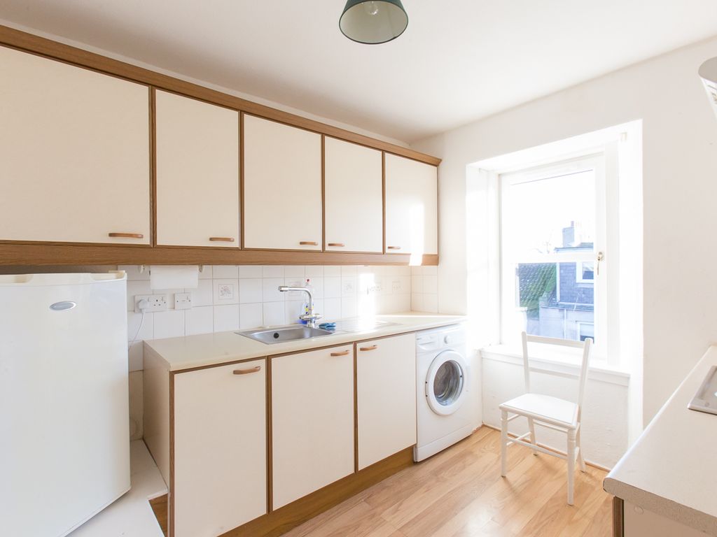 1 bed flat for sale in Baltic Street, Montrose DD10, £50,000