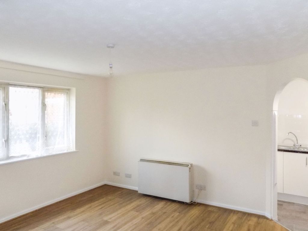 2 bed flat for sale in 44 Broad Oak Close, Eastbourne BN23, £145,000