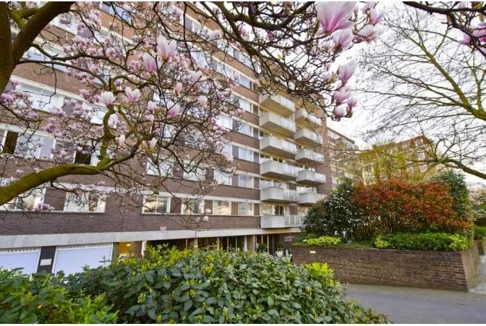 Parking/garage for sale in Parking Space, Durrels House, London W14, £80,000