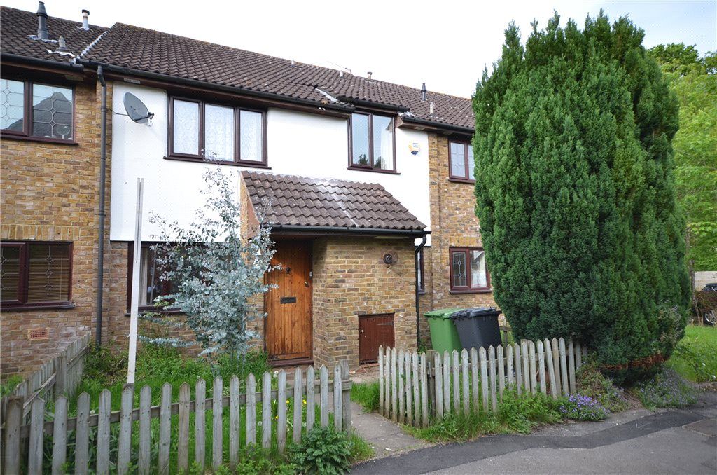2 bed terraced house for sale in Mongers Piece, Chineham, Basingstoke RG24, £240,000