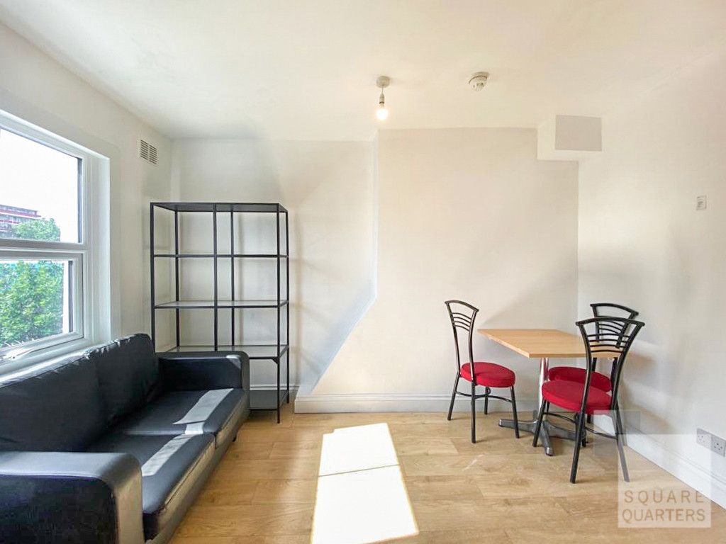 2 bed flat for sale in Caledonian Road, Islington N1, £299,500