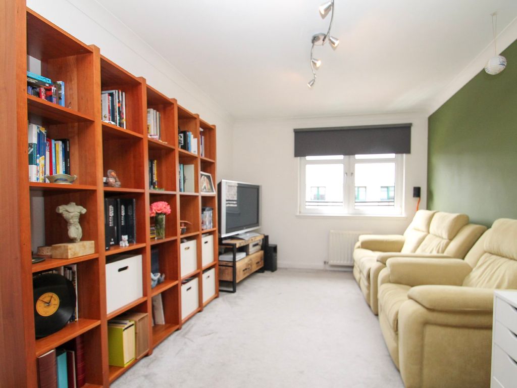2 bed flat for sale in Grandholm Crescent, Bridge Of Don, Aberdeen AB22, £154,000