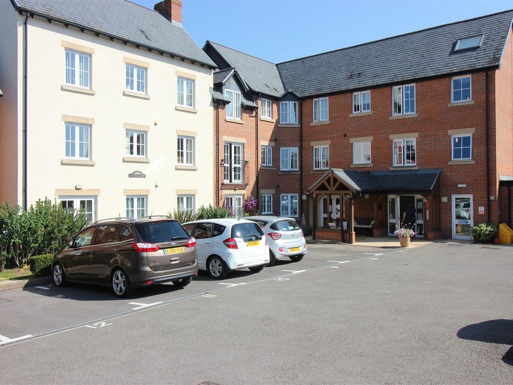 1 bed property for sale in Daffodil Court, Newent GL18, £115,000
