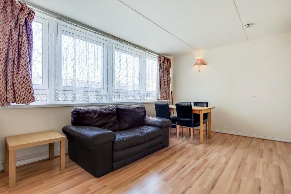 1 bed flat for sale in Dellafield, Pooles Park, London N4, £300,000
