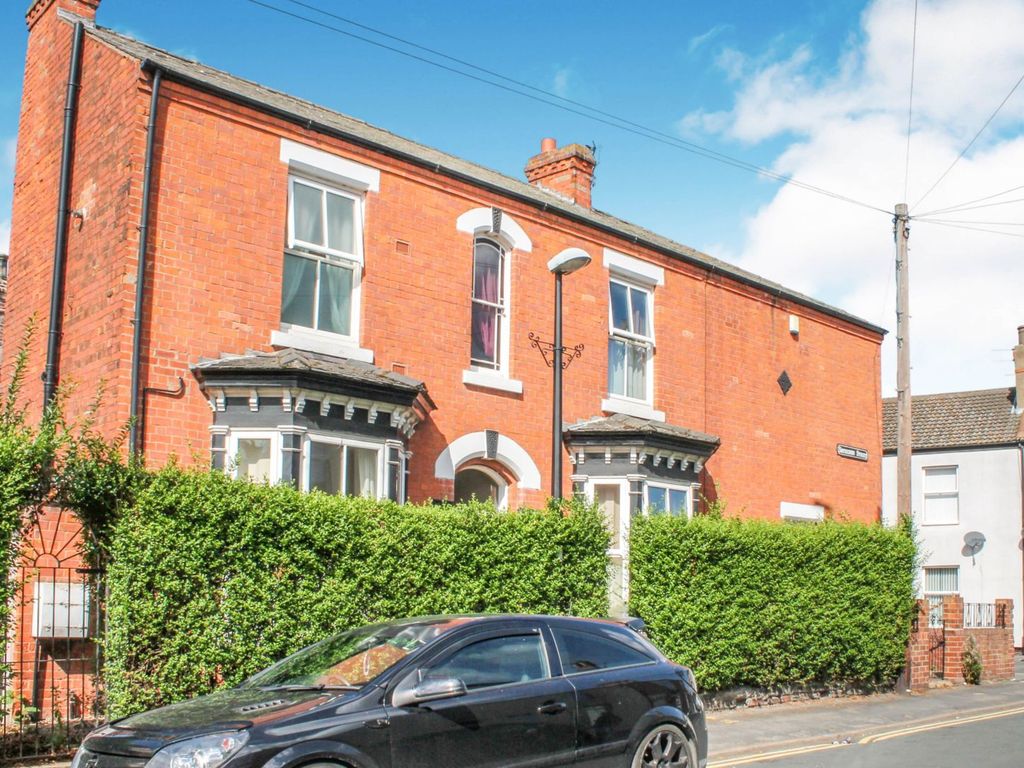 3 bed end terrace house for sale in Carlisle Street, Goole DN14, £125,000