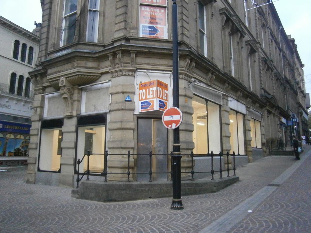 Retail premises for sale in 39/40 Bank Street, Bradford BD1, £300,000