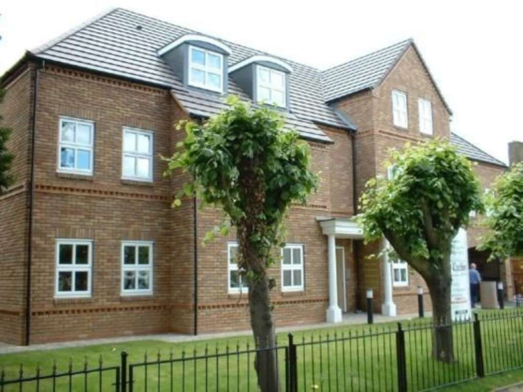 1 bed flat for sale in Reddicap Heath Road, Sutton Coldfield B75, £139,995