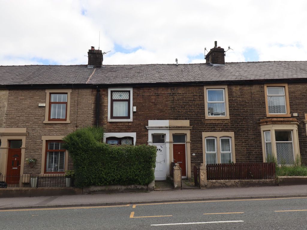 3 bed terraced house for sale in Blackburn Road, Darwen BB3, £129,000