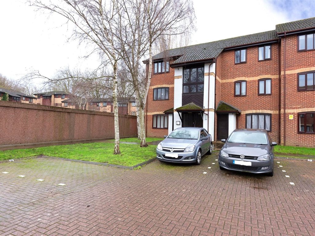 1 bed flat for sale in Penny Royal, Reading, Berkshire RG1, £185,000