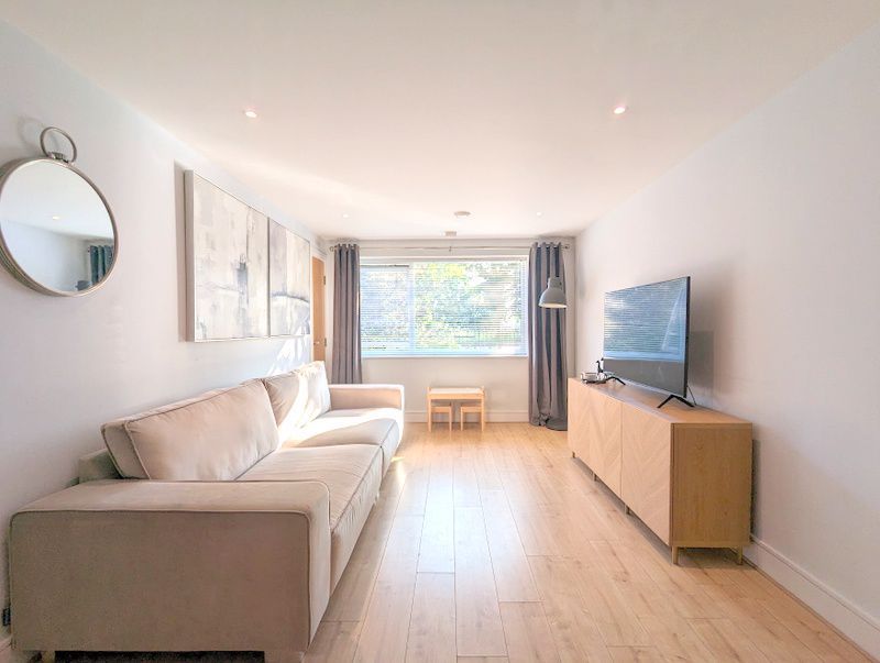 1 bed flat for sale in Town Lane, Stanwell, Staines TW19, £215,000