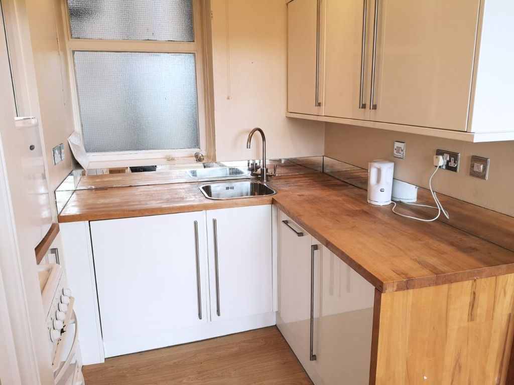 1 bed flat for sale in Belle Grove Terrace, Spital Tongues, Newcastle Upon Tyne NE2, £110,000