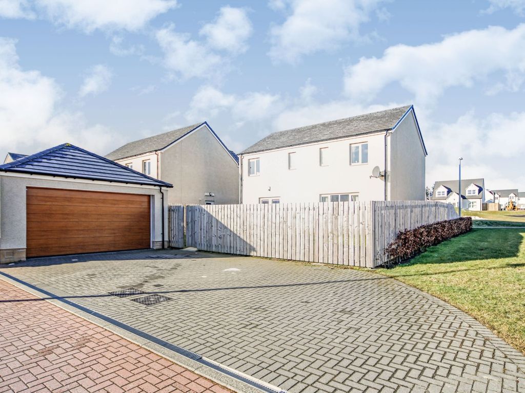 5 bed detached house for sale in Tullibardine Walk, Alford AB33, £329,995
