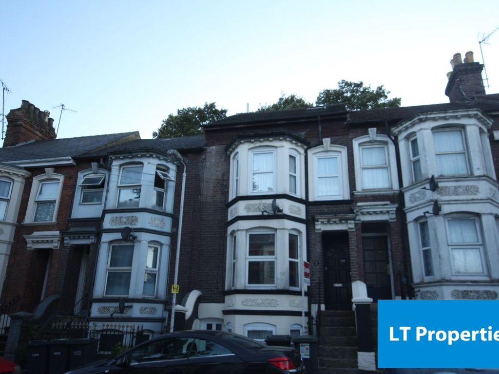 1 bed flat for sale in Napier Road, Luton LU1, £130,000