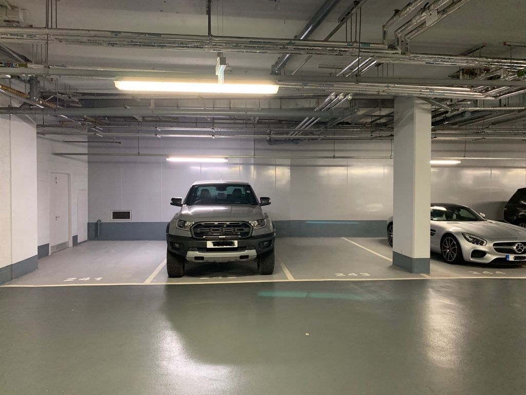 Parking/garage for sale in Secure Parking Space, 199 The Knightsbridge SW7, £250,000