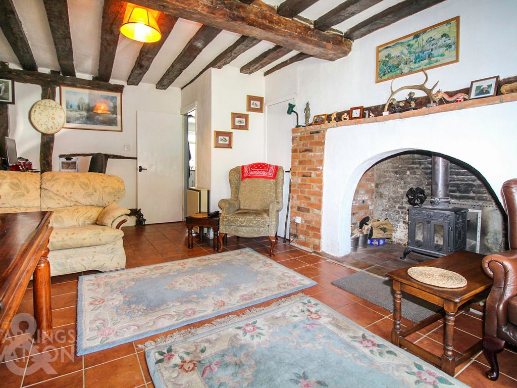 2 bed cottage for sale in The Street, Honingham, Norwich NR9, £225,000