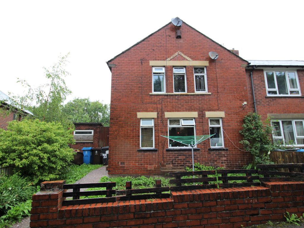 3 bed mews house for sale in Kipling Road, Oldham OL1, £139,950