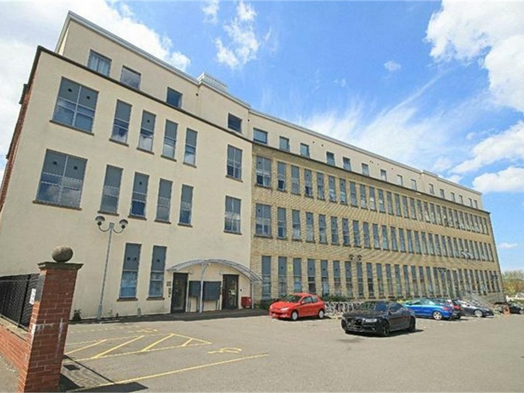 2 bed flat for sale in Freehold Street, Northampton NN2, £125,000