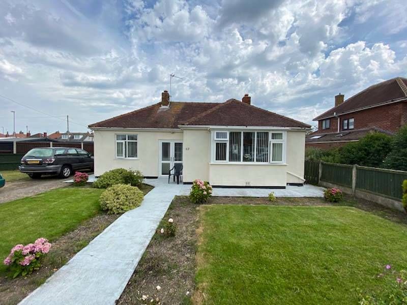 2 bed detached bungalow for sale in Queens Walk, Thornton-Cleveleys FY5, £160,000