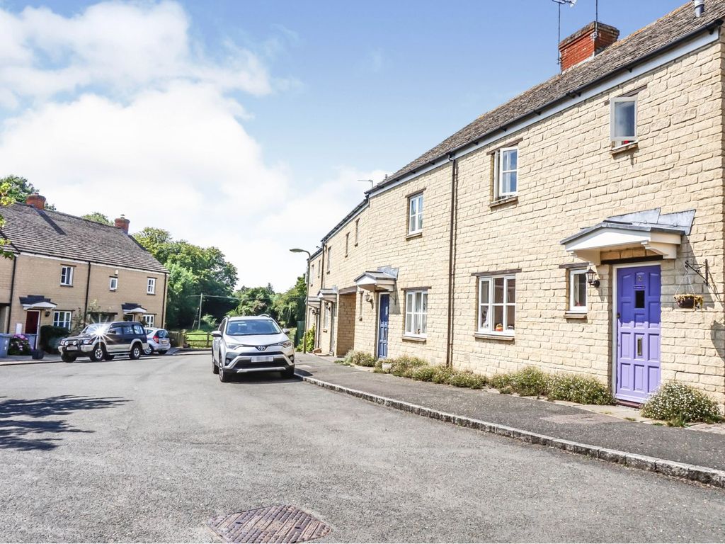 3 bed end terrace house for sale in Washington Terrace, Middle Barton, Chipping Norton OX7, £340,000