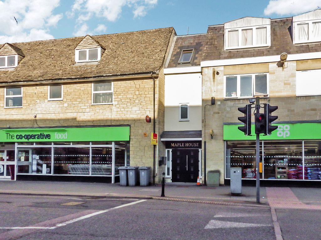 1 bed flat for sale in 11A High Street, Witney, Oxfordshire OX28, £172,000