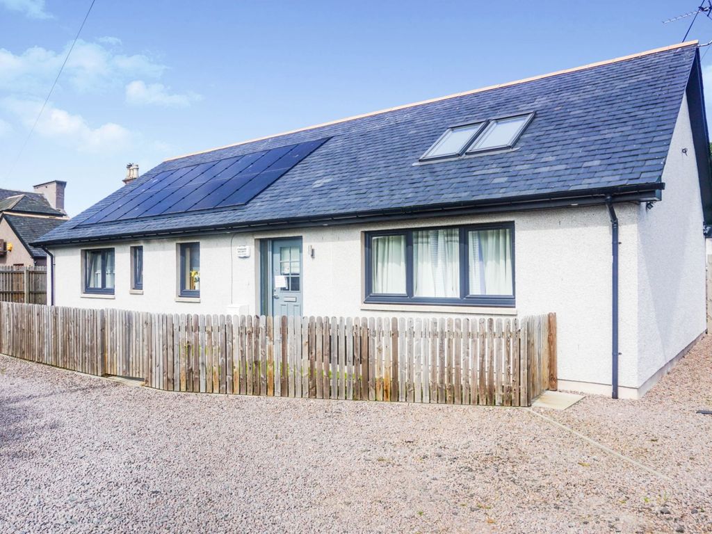 3 bed detached bungalow for sale in Farquhar Street, Montrose DD10, £250,000