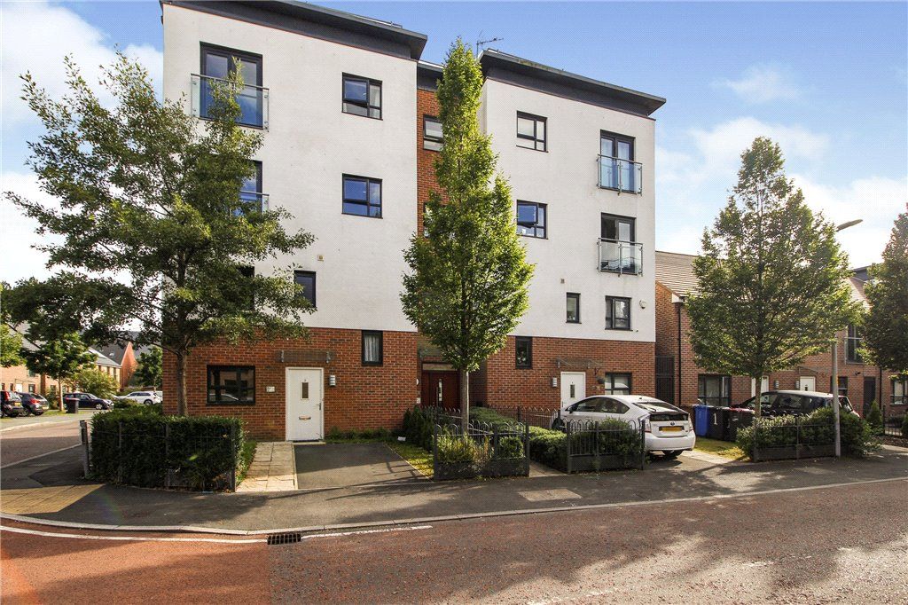 1 bed flat for sale in Lord Street, Salford, Greater Manchester M7, £100,000