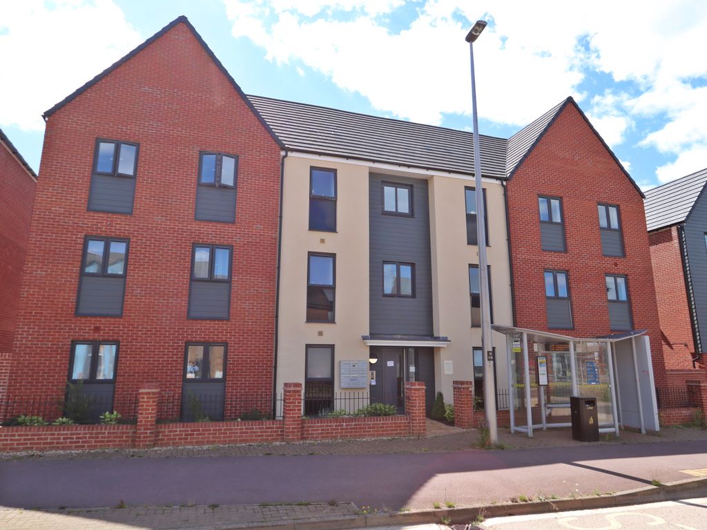 2 bed flat for sale in Countess Way, Broughton, Buckinghamshire MK10, £185,000