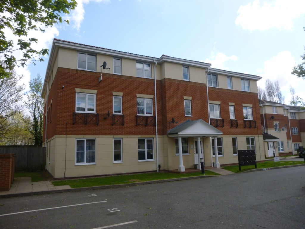 2 bed flat for sale in Princes Gate, Beeches Road, West Bromwich B70, £105,000