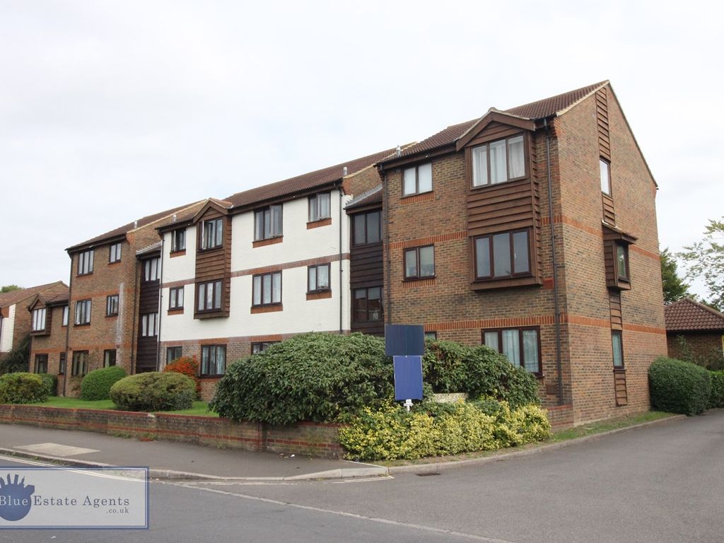 2 bed flat for sale in Marchside Close, Hounslow TW5, £219,950