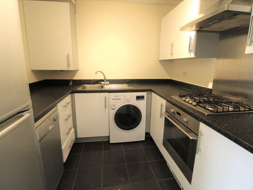 2 bed flat for sale in Adlington Mews, Gainsborough DN21, £79,950