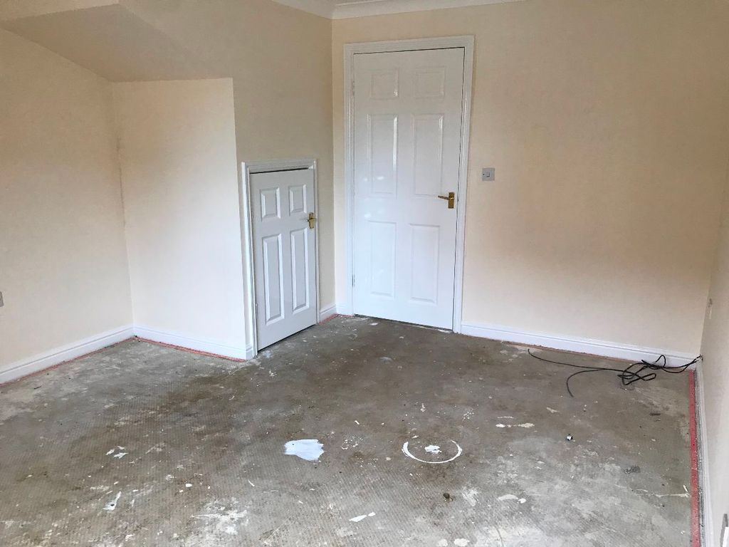 3 bed semi-detached house for sale in Heatherlea, Bebside, Blyth NE24, £139,950