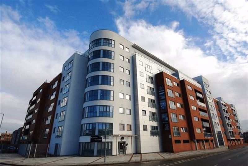 2 bed flat for sale in Leeds Street, Liverpool L3, £123,000