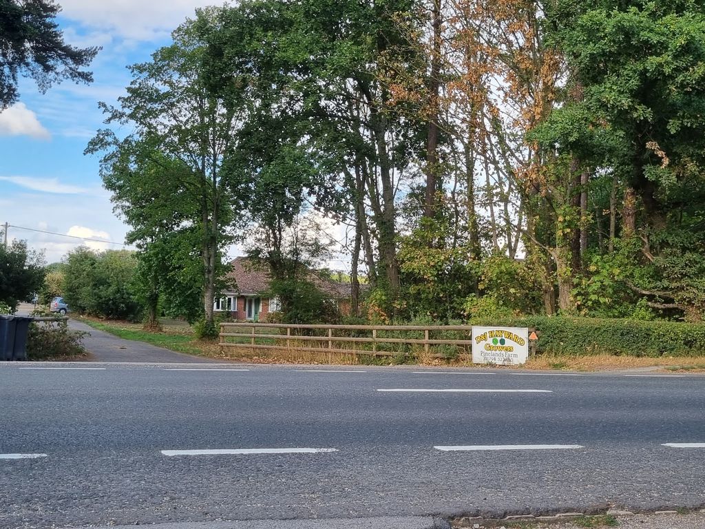Land for sale in Salisbury Road, Landford SP5, £7,400