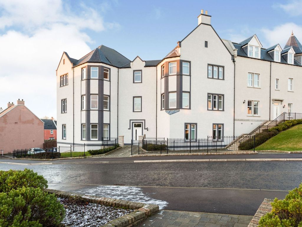 2 bed flat for sale in 3 Firhill Square, Ellon AB41, £185,000