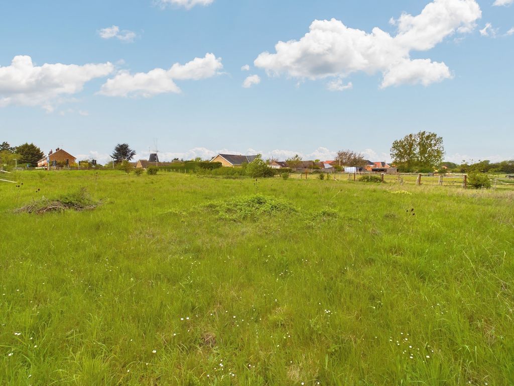 Land for sale in Fordham Road, Soham, Ely, Cambridgesshire CB7, £300,000